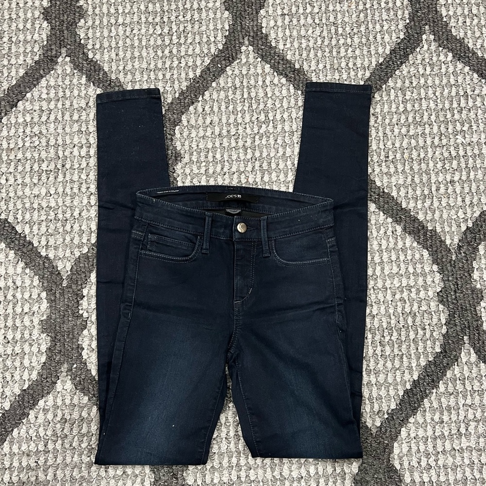 Joe’s Jeans dark blue skinny Jean size 24